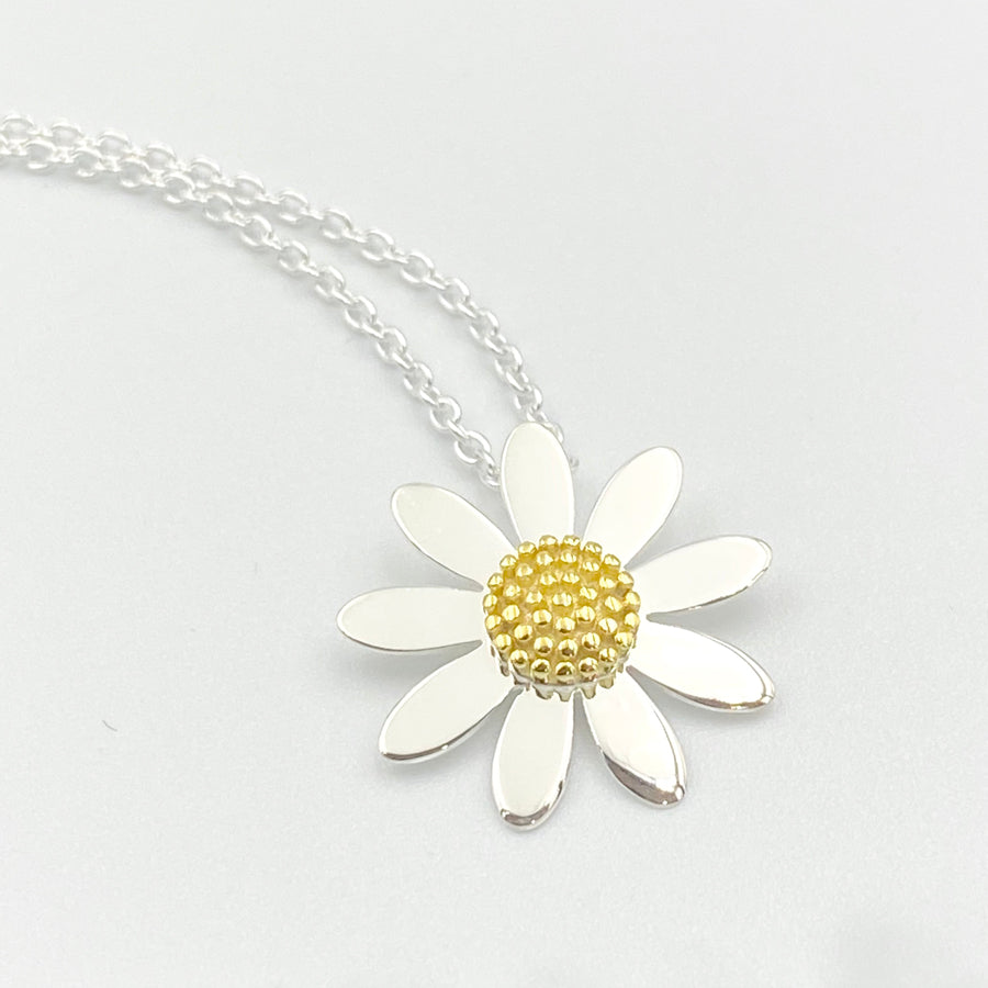 Daisy 18mm sterling silver gold plated pendant