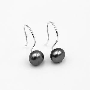 Petite sterling silver 7mm black fresh water pearl shepherd hook earrings