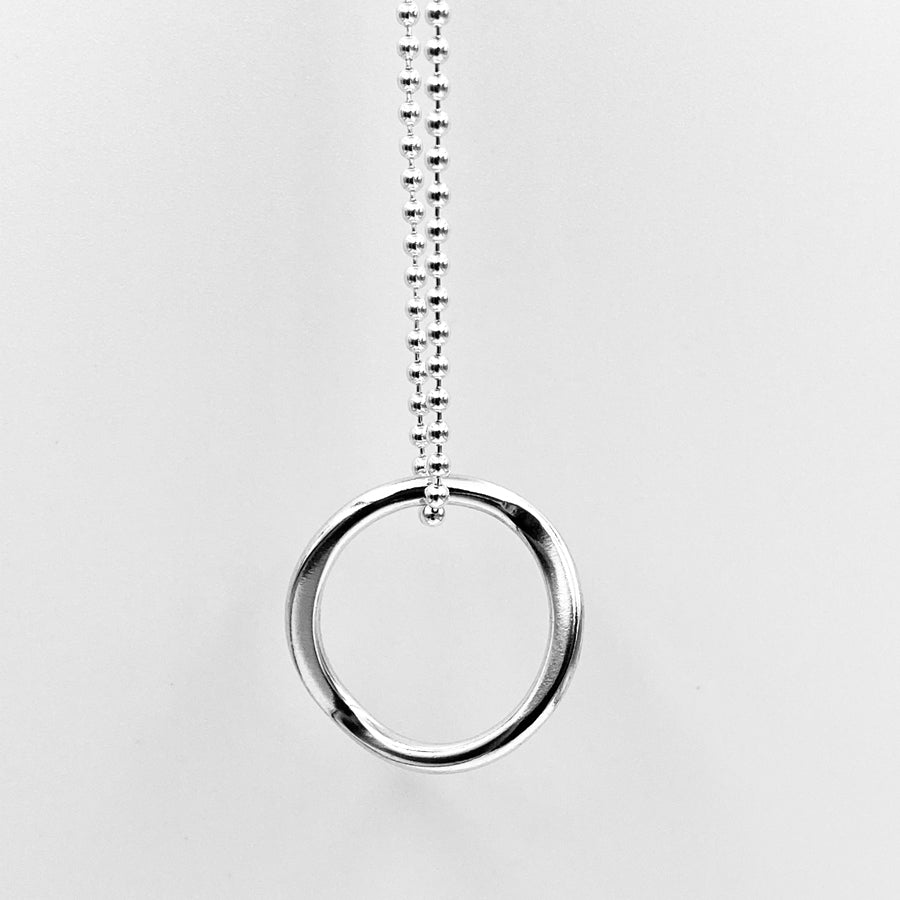 Wave open 'O' solid sterling silver pendant